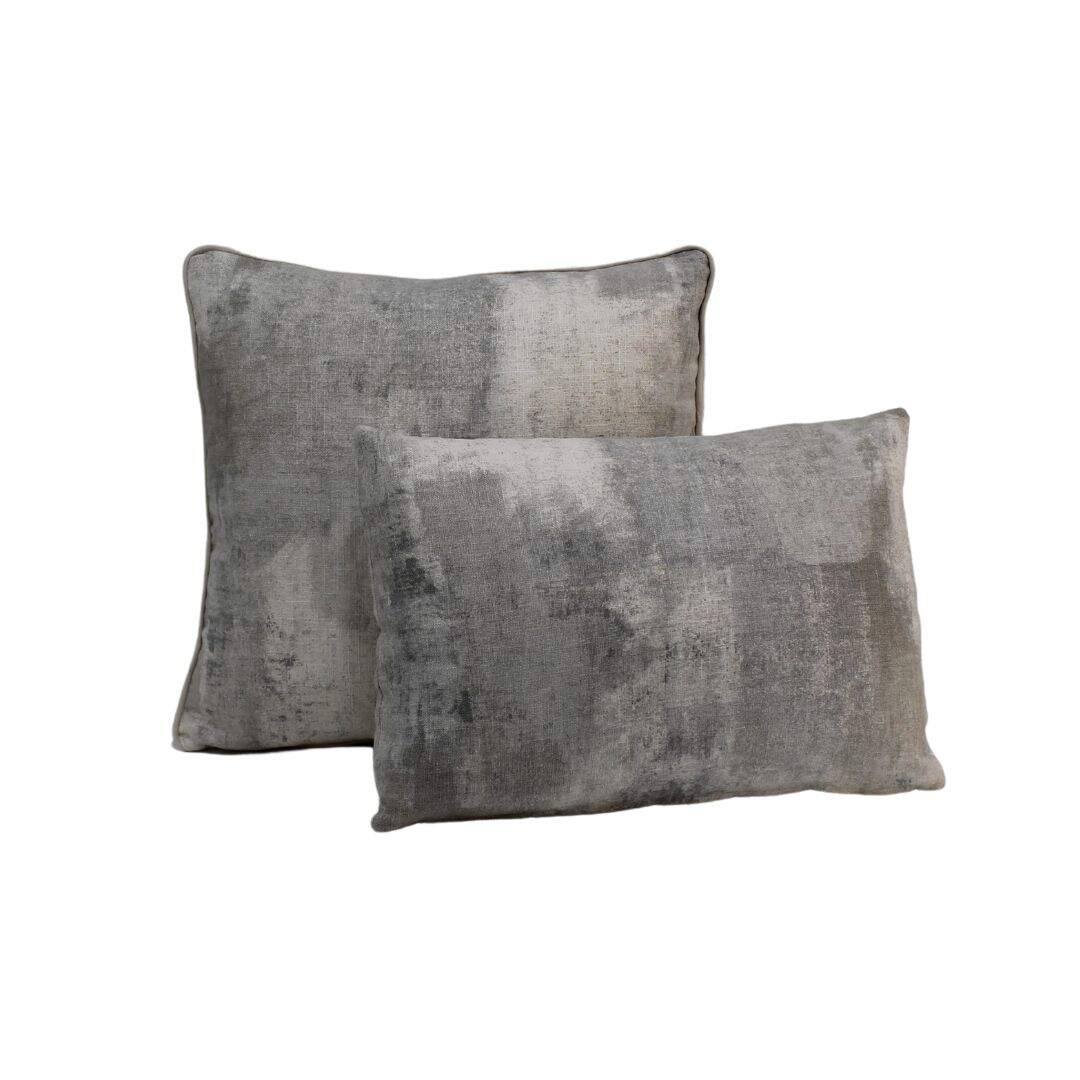 Set of 2 beige/grey abstract pillows